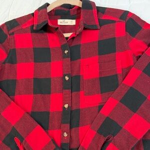 Hollister Women’s Bold Red and Black Checkered Shirt